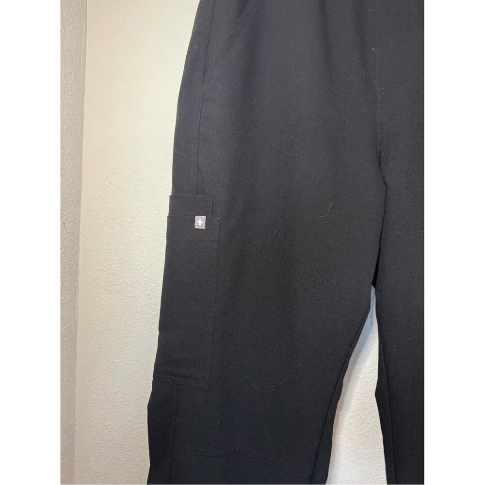 Men's FIGS Technical Collection Axim Cargo Scrub Pant in Black
